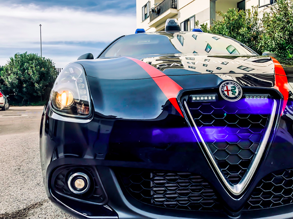 Furto in un centro commerciale ad Alghero, denunciati due giovani sassaresi