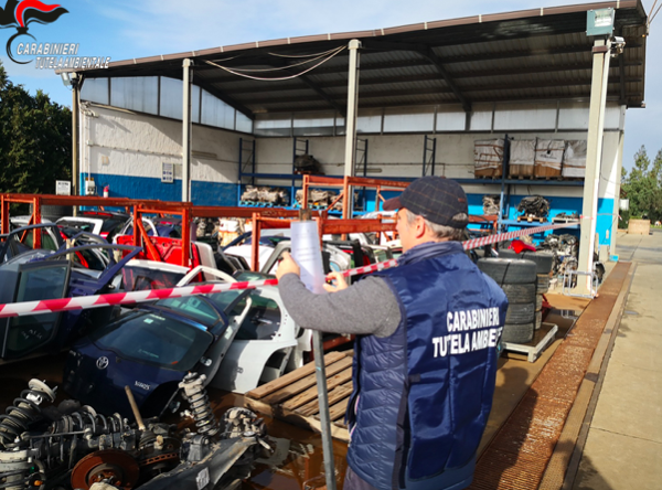 Anomalie nella demolizione di auto: maxi sanzione da 600mila euro per un’impresa di Decimomannu