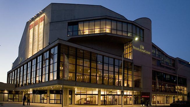 Il Coronavirus ferma anche la musica, a Cagliari stop agli spettacoli al teatro Lirico