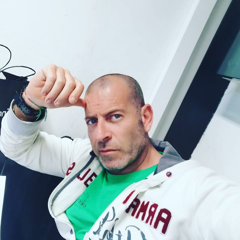 Cagliari, boom del fitness in casa ai tempi del Coronavirus: “Tonici e attivi con mezz’ora di esercizi”