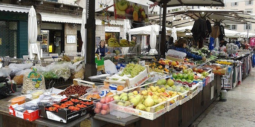 Coronavirus, Deidda: “Sia fatta chiarezza sui venditori ambulanti di frutta e verdura”