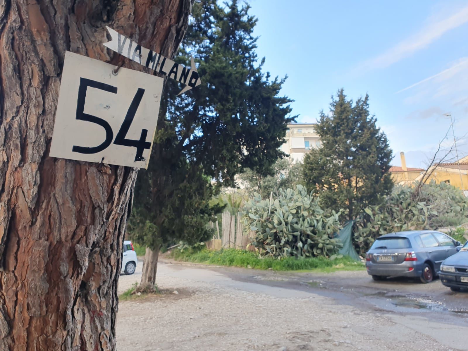 Amianto, ratti e rifiuti: benvenuti nel rione chic di Cagliari, petizione di 400 firme in via Milano