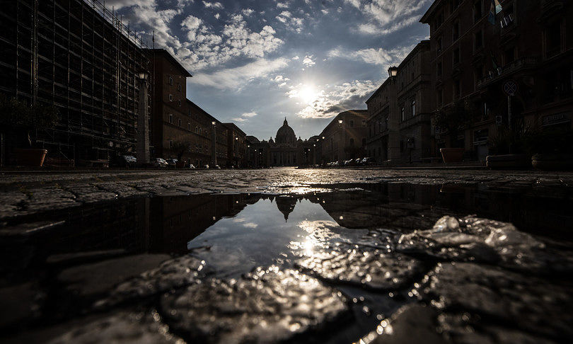 “Partecipazione alla Messa ancora vietata, scelta miope: le ingiustizie non si accettano”