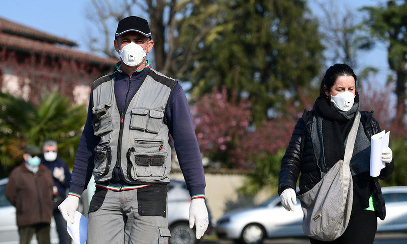 Coronavirus, ancora troppi in strada: record di multe in Italia