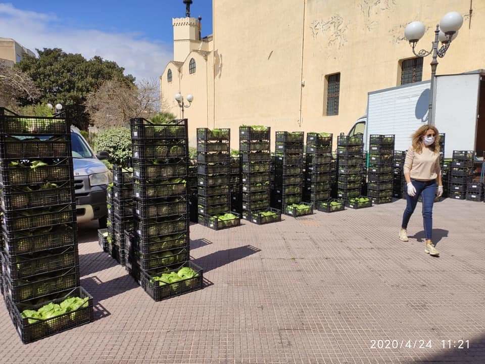 Maxi solidarietà a Quartu, tanti pacchi di cibo donati alle famiglie in crisi