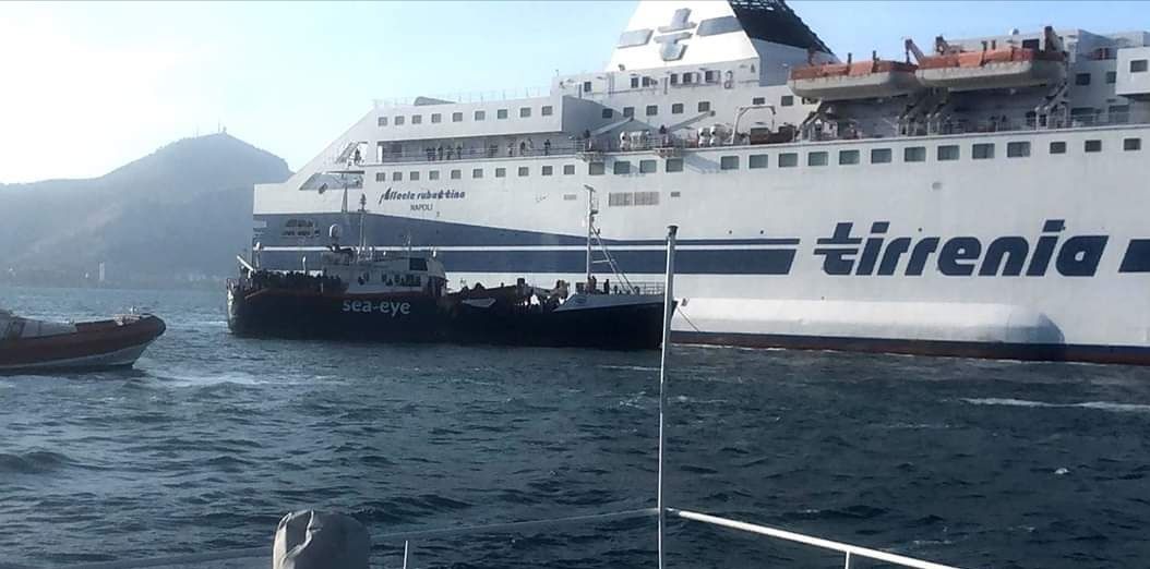 Salvini: “150 immigrati ospitati per la quarantena sul traghetto Tirrenia”