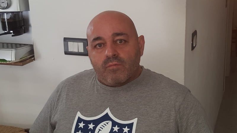 “Io, barista senza stipendio trattato come un fantasma dallo Stato: anche a Cagliari si pagano le bollette”