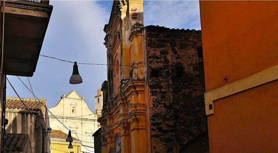 Orosei, in quarantena i familiari del cittadino trovato positivo al covid-19