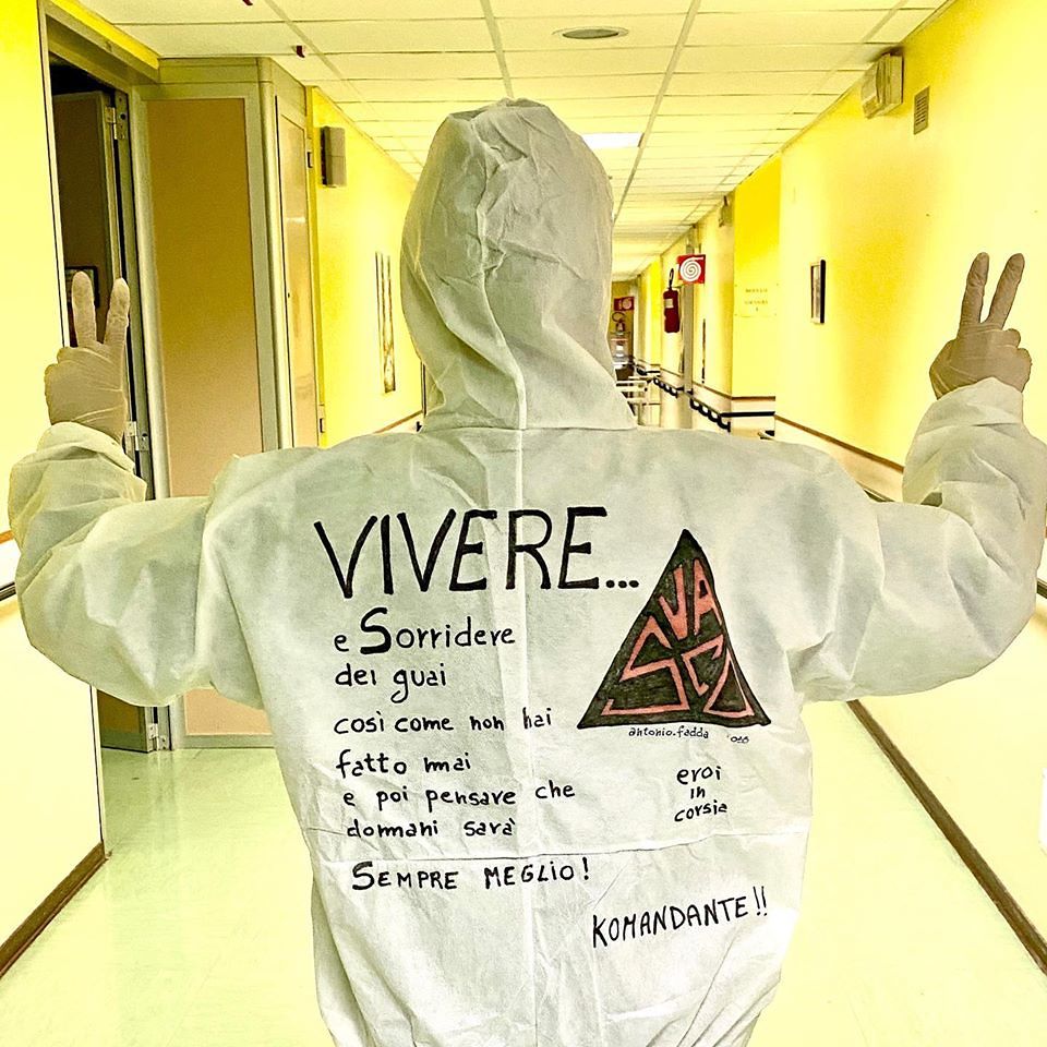 Antonio Fadda, l’Oss sardo in trincea contro il Coronavirus riceve l’applauso social di Vasco Rossi: “Vivere…”