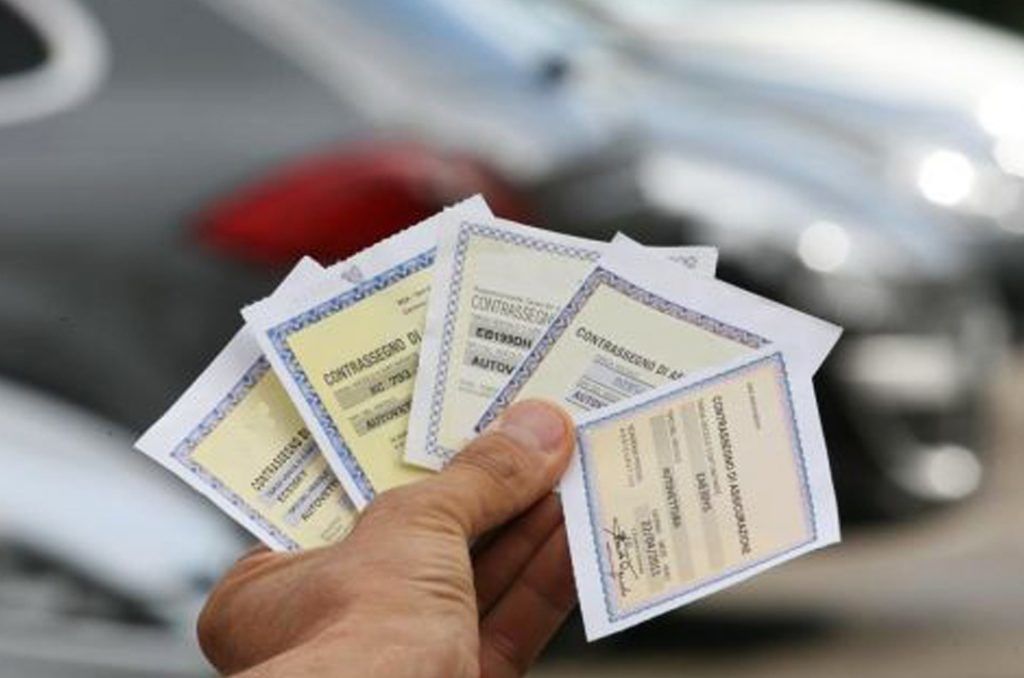 Coronavirus, una petizione on line per chiedere alle compagnie di prolungare gratis le polizze assicurative