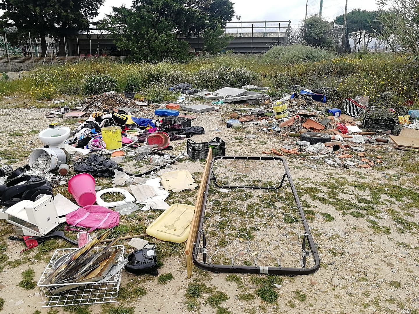 Quartu, gli incivili in tempo di lockdown indignano la popolazione: “Meritiamo peggio del Covid”