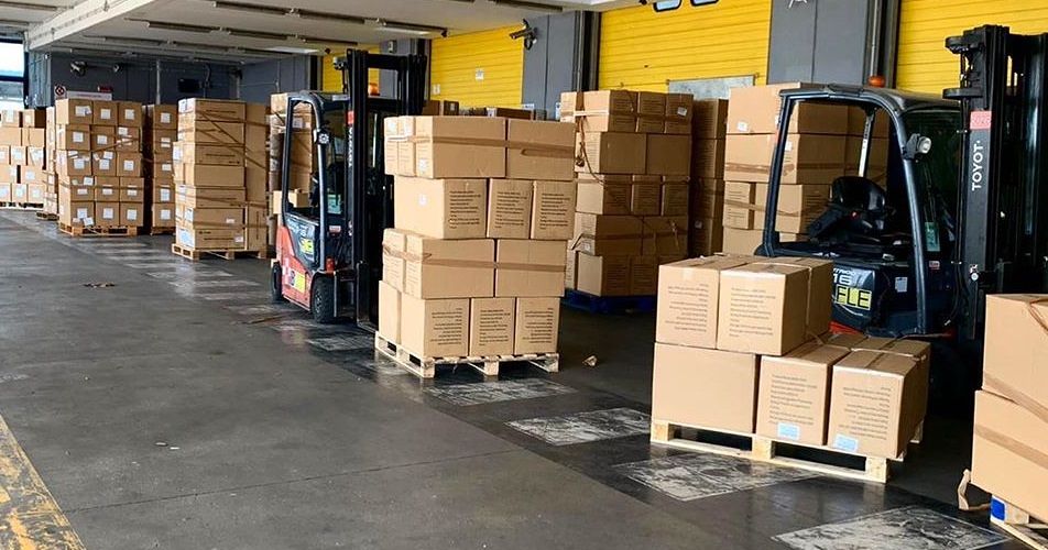 Coronavirus, in Sardegna un carico di mille e 400 casse di mascherine