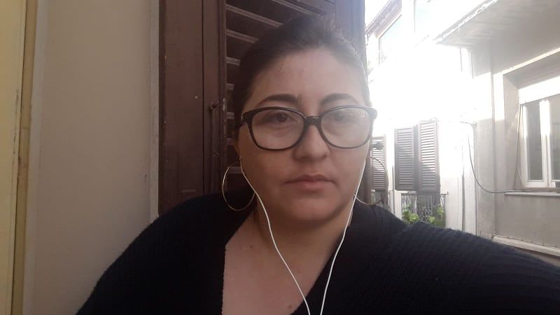 Cagliari, “bloccata con mia figlia fuori dal market: spesa fatta grazie alla polizia”