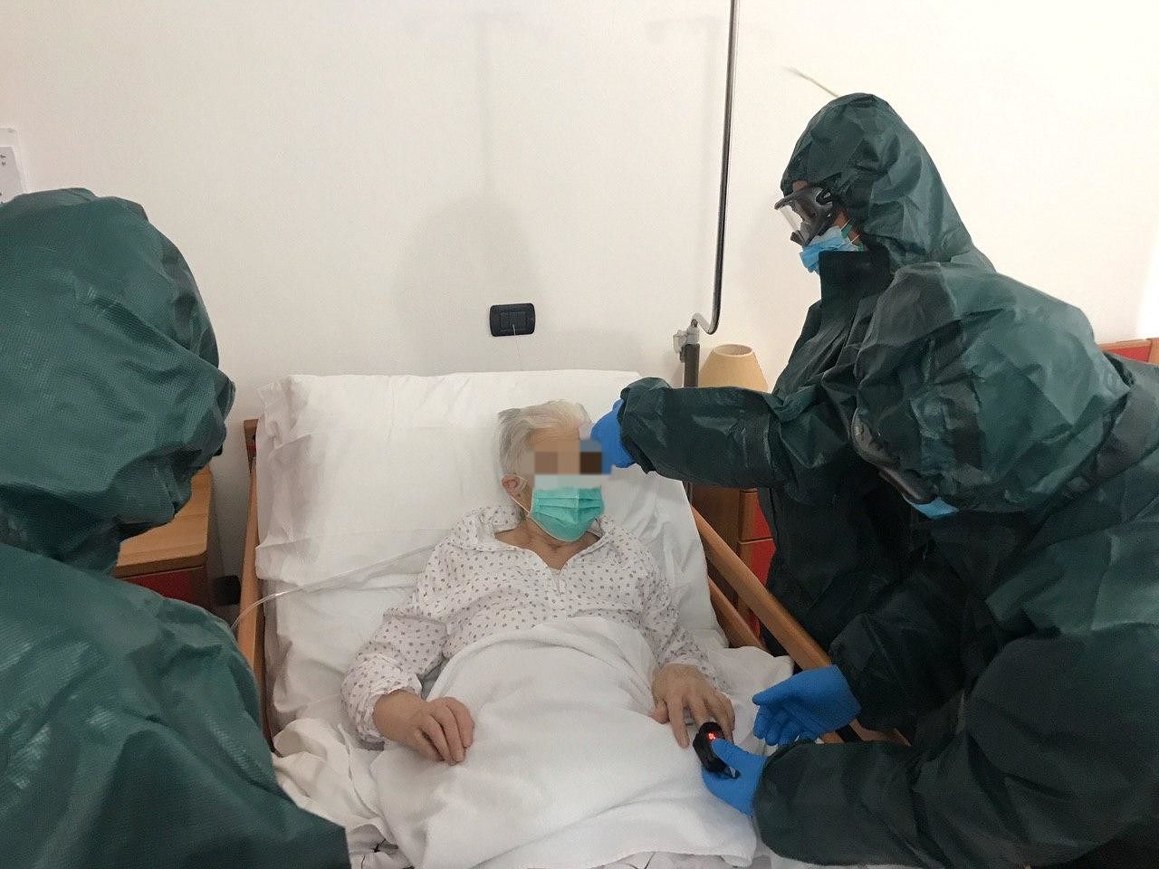 Coronavirus in Sardegna, medici e infermieri dell’Esercito nelle case di riposo a rischio