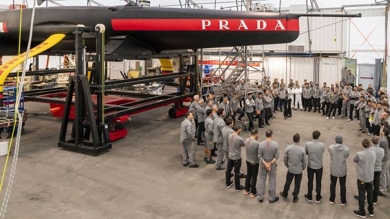 Cagliari, i velisti di Luna Rossa si tagliano lo stipendio e donano ventilatori polmonari agli ospedali