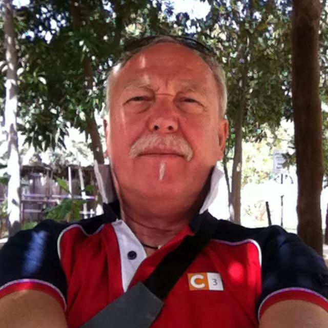 Mauro, storico barbiere di Sanluri: “Niente tagli col Coronavirus ma le bollette arrivano puntuali”