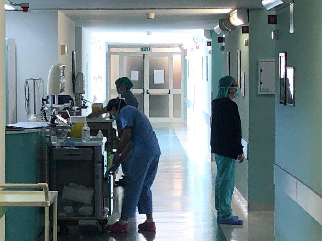 Allarme Coronavirus al Policlinico di Monserrato: ci sono 9 positivi, effettuati 450 tamponi