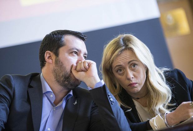 Meloni e Salvini furiosi contro Conte: “Firmato il Mes, dittatura nel nome del virus”