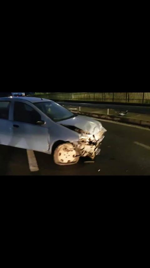 Cagliari, l’sos di Mariastella: “Aiutatemi a trovare il corriere che mi ha soccorso di notte nel brutto incidente sulla 554”