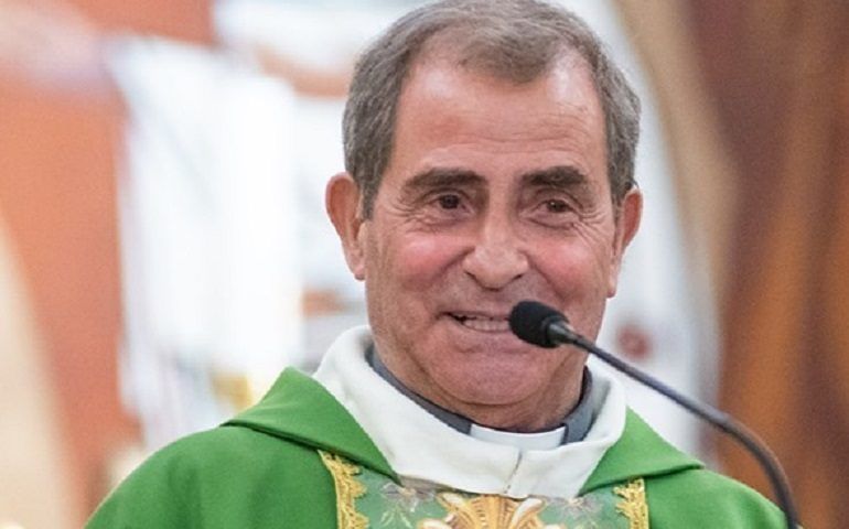 Parroco di Talana brutalmente aggredito e derubato in casa a Tortolì