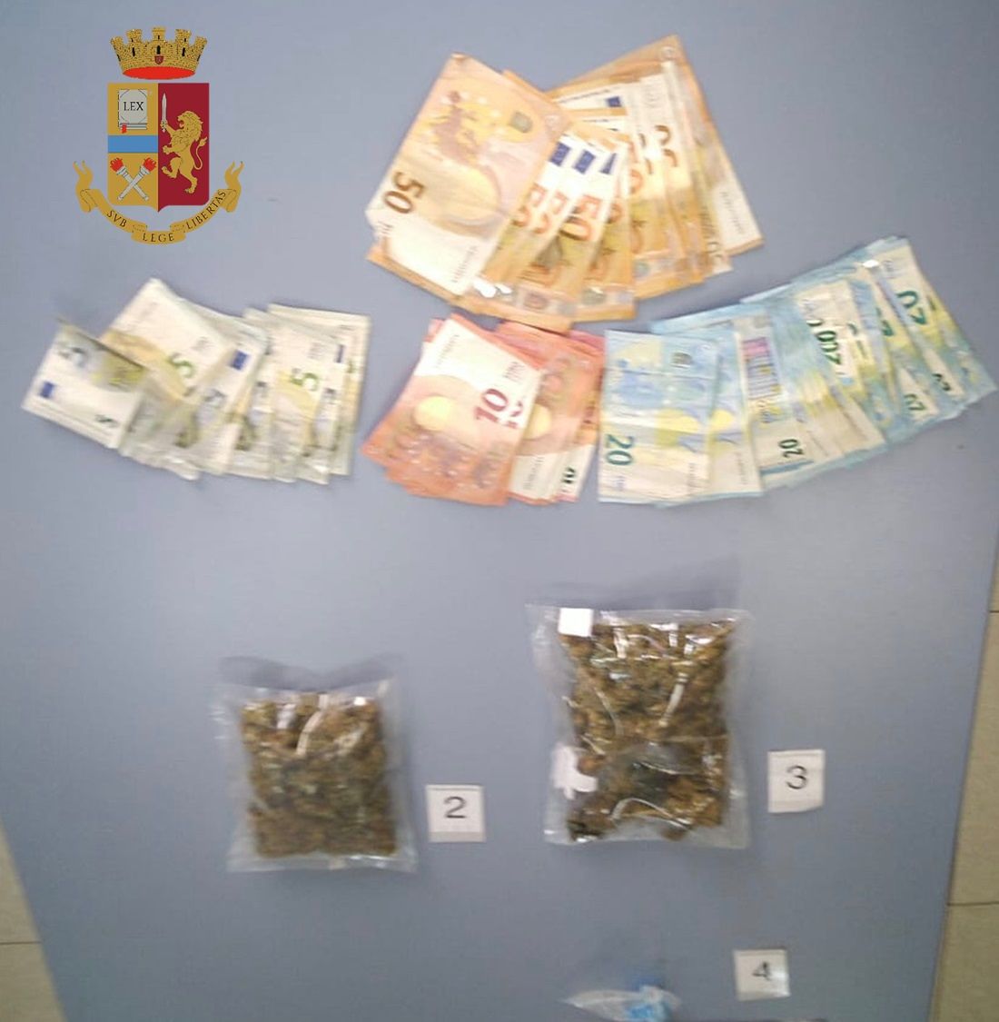 Cagliari, spacciava droga negli orari di libertà dei domiciliari: arrestato un 31enne cagliaritano