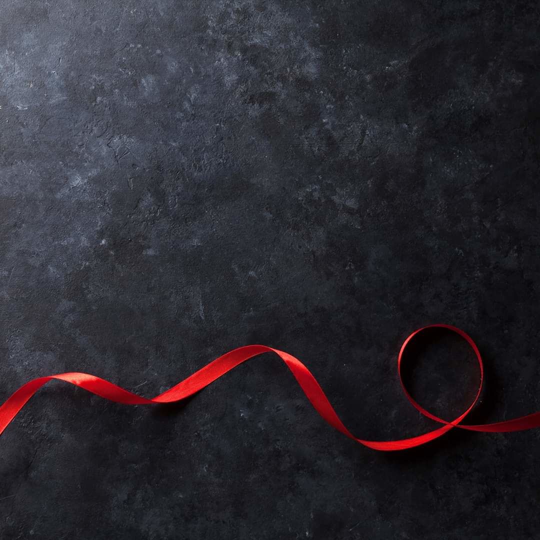 Serramanna, un nastro rosso fuori dalla porta di casa per l’ultimo commosso saluto a Marisa Pireddu