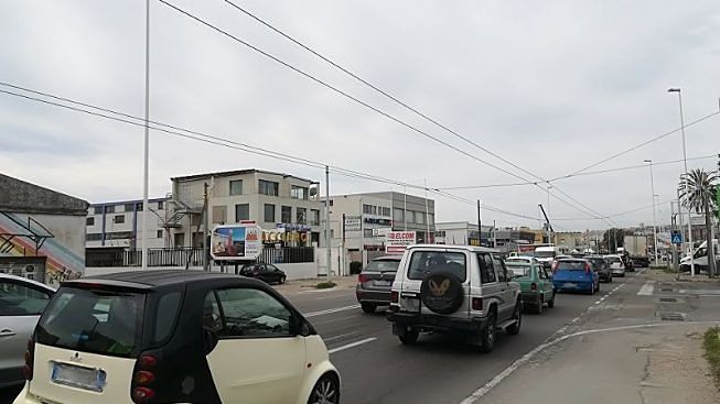 A Cagliari ritorna il traffico, boom di auto: 100mila al giorno