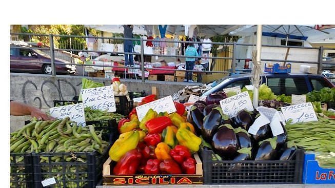 Quartu, risorge il mercatino settimanale di via della Musica: vendite consentite da domani