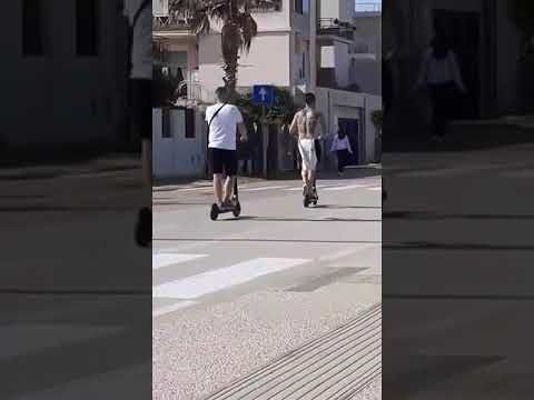 Cagliari, domenica di fine lockdown: assalto alla passeggiata del Poetto (VIDEO)