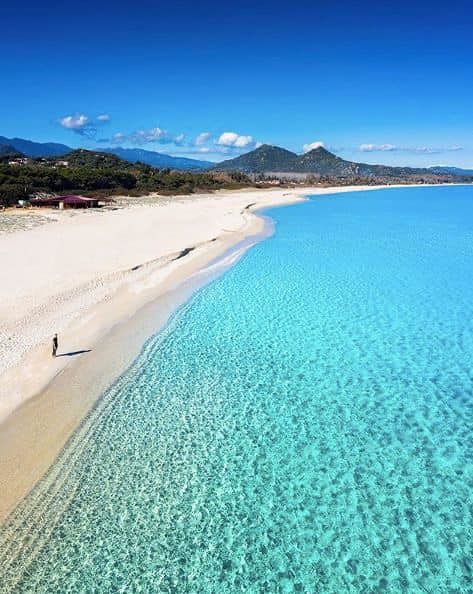 Il sindaco di Castiadas: “Ampliate le concessioni demaniali, salviamo i lavoratori del turismo”