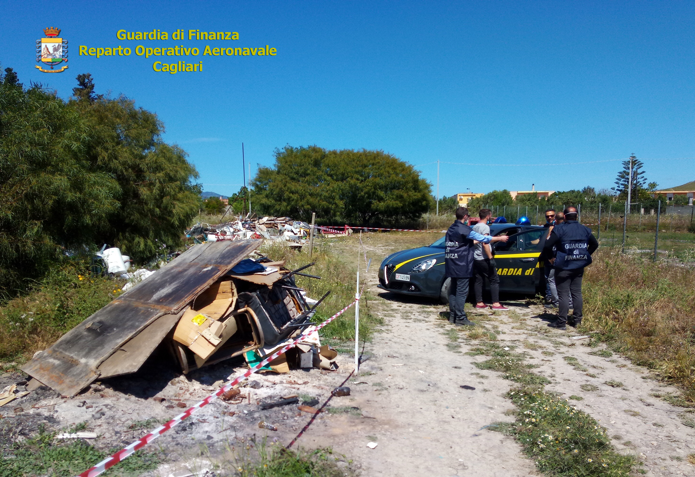Quartu, scoperta dalla Finanza una discarica con 50 tonnellate di rifiuti: 3 persone denunciate