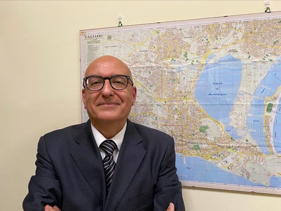 Buoni anziché rimborsi per teatri e palestre, caos a Cagliari: “Pretendete i vostri soldi”