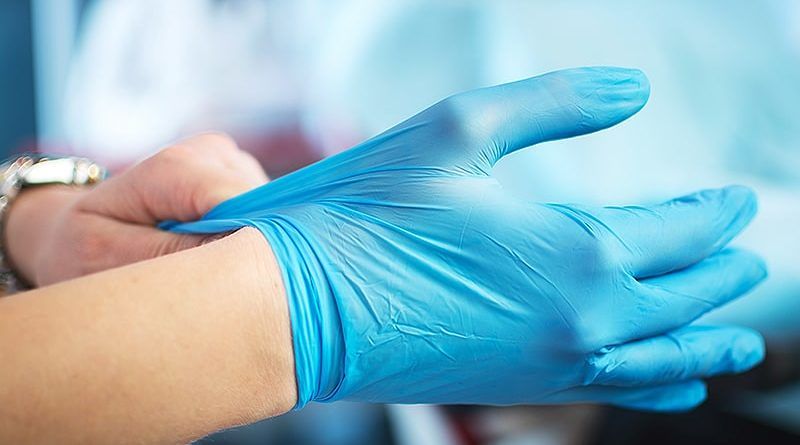 Cagliari, sos al Brotzu: “Sono finite le scorte di guanti per gli infermieri”