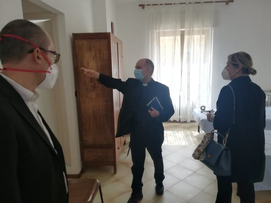 Cagliari, nell’ex convento dei gesuiti apre il centro di accoglienza per senzatetto