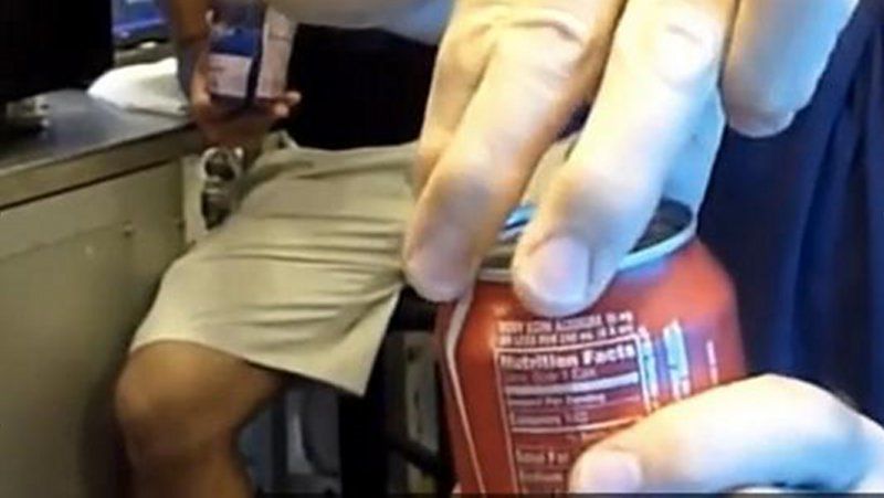 Gonnosfanadiga, gruppi di ragazzi bevono dalla stessa lattina: “La prossima volta sarete multati”