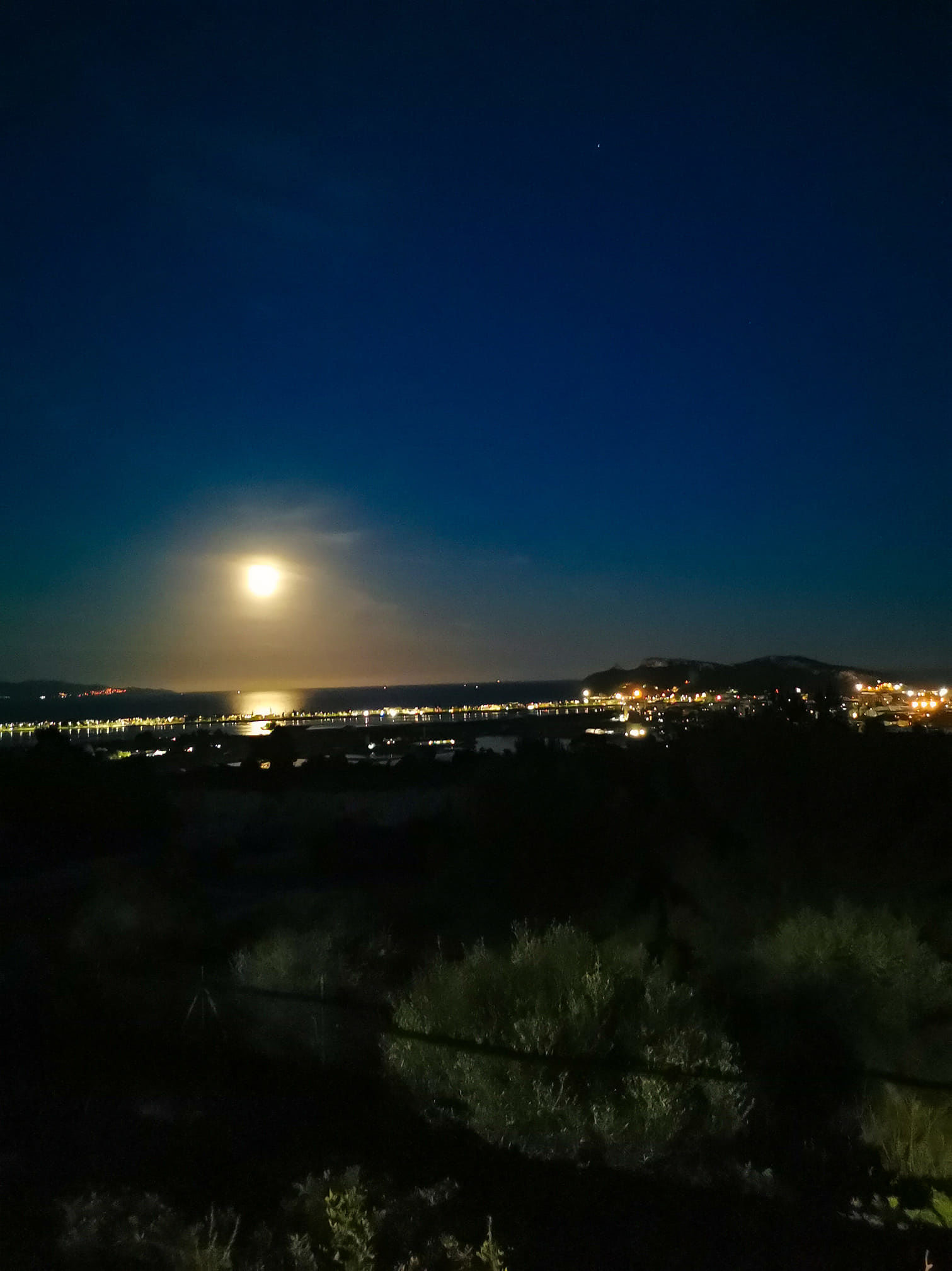 La Super Luna dei fiori illumina Cagliari verso la rinascita: sarà l’ultima del 2020