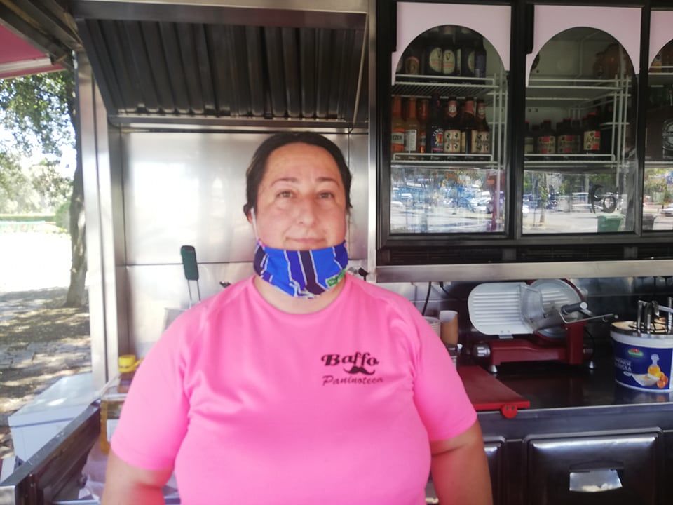 La certezza di Margherita di “Baffo”: “Poetto limitato? Giusto, verranno lo stesso a mangiare”