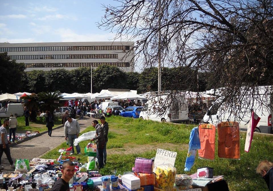 “Troppo caos”, addio a viale Trento: il nuovo mercatino di Cagliari nascerà a Santa Gilla