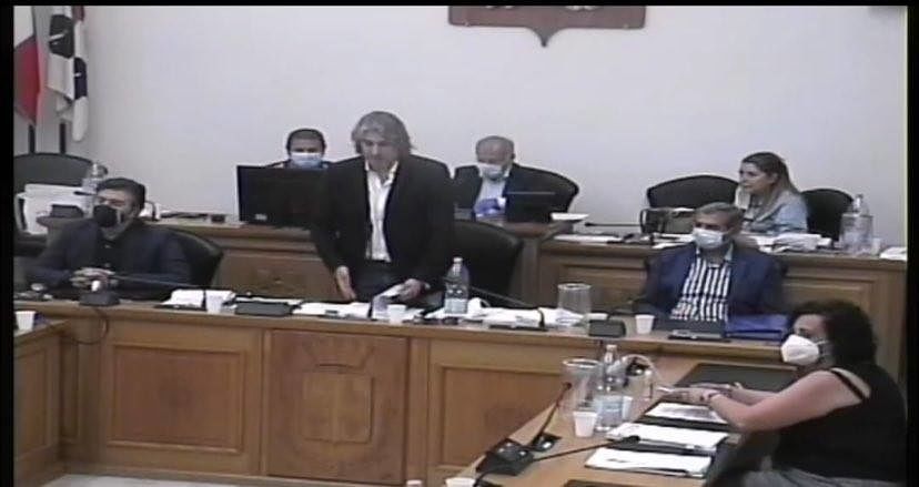 “Diamo luce a Monserrato”, il sì nella notte al Bilancio: Tomaso Locci e il sogno di una città che vuole diventare bellissima