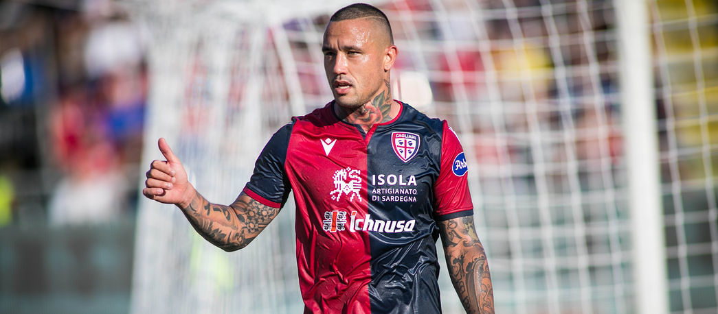 Cagliari, “Ninja” e compagni rinunciano a un mese di stipendio