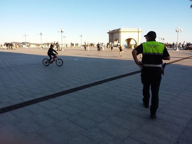 Cagliari, controlli a tappeto della Polizia Municipale: nessuna multa per le distanze, cittadini sinora “perfetti”