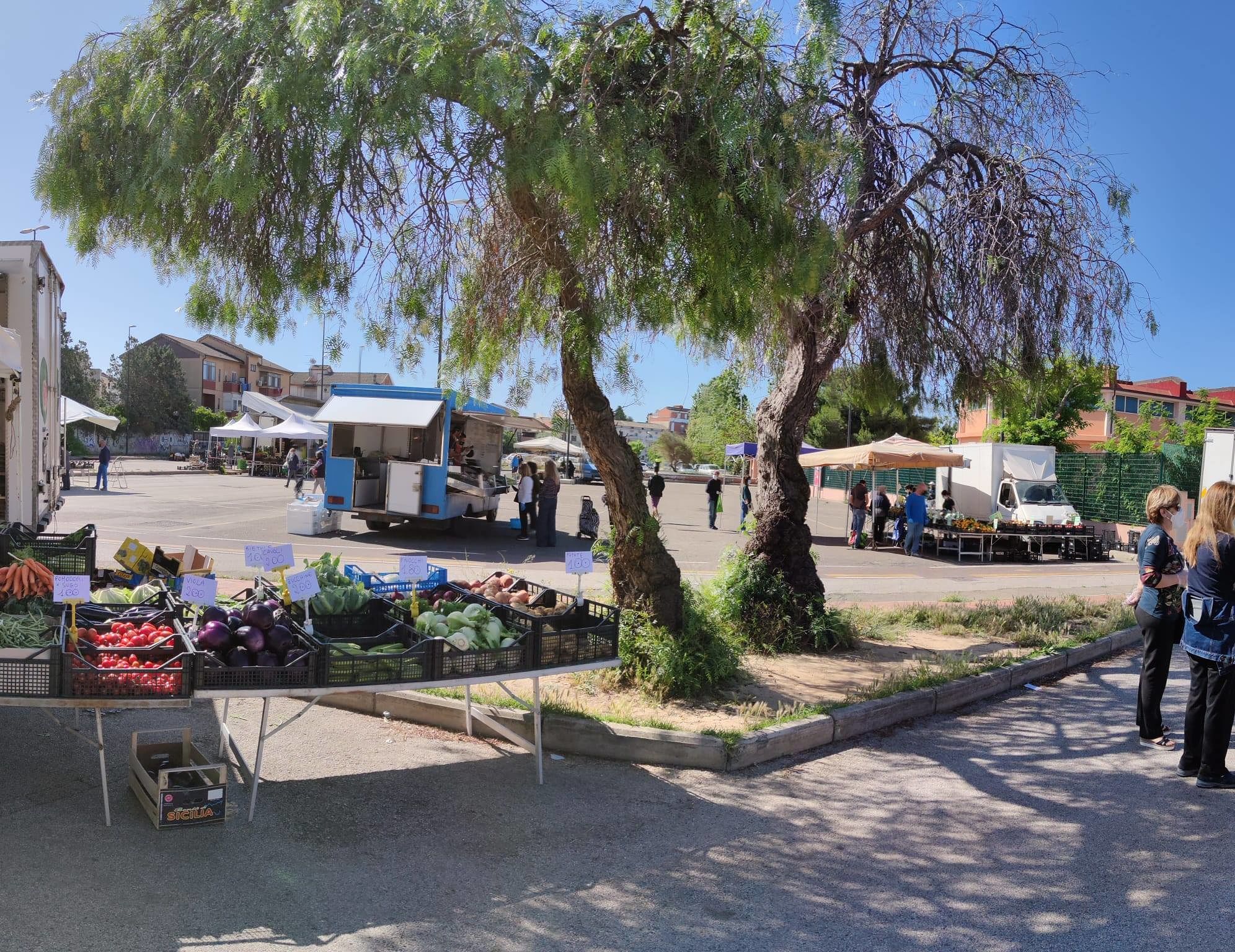 Selargius, la buona notizia: “Riapre il mercato di piazza Martiri di Buggerru, e i cittadini rispettano le regole”