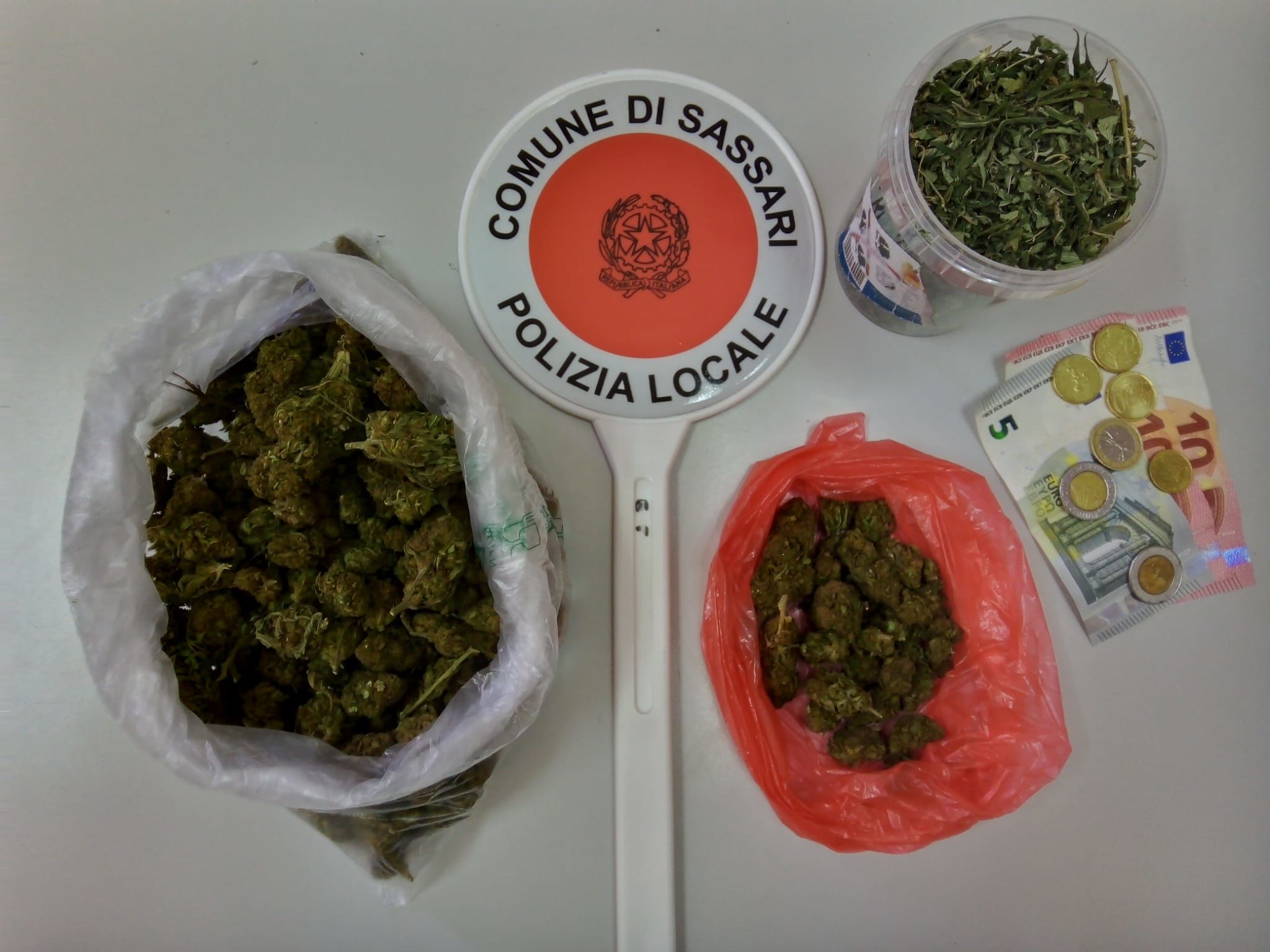 Lotta allo spaccio a Sassari, arrestato 45enne in via Tavolara