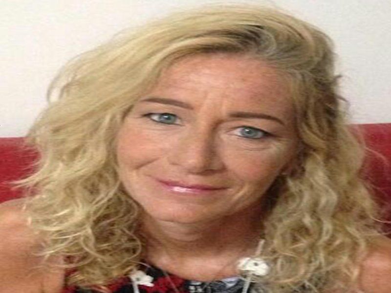 “Due anni in cura a Cagliari per 11 carcinomi, costretta a riprenotare tutte le visite”