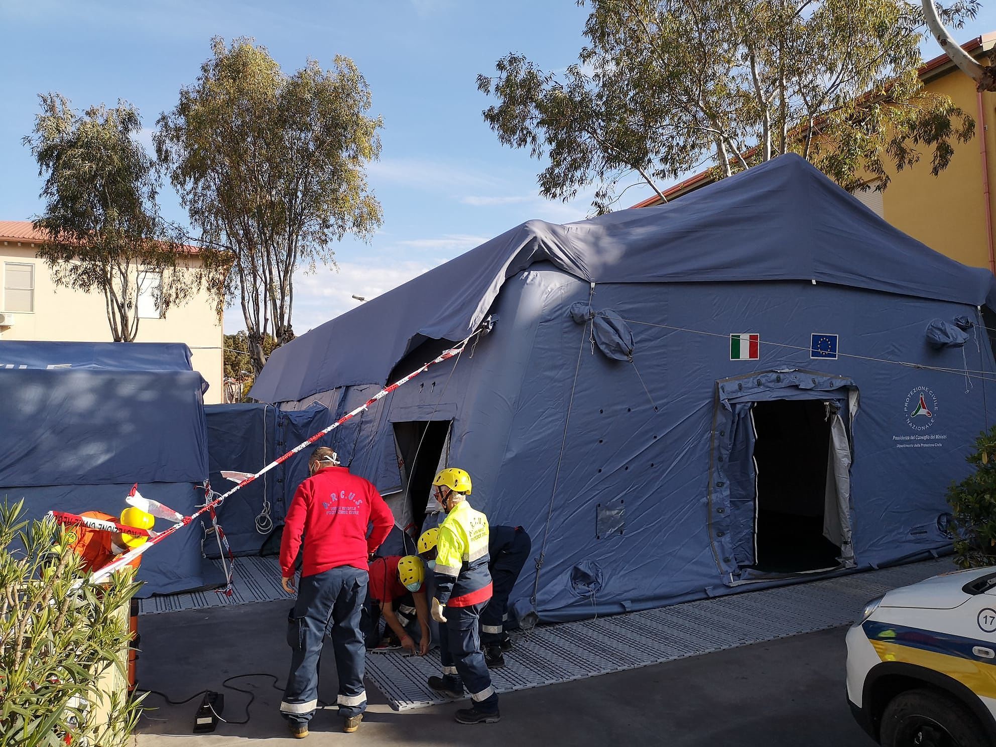 Cagliari, protesta al Santissima Trinità: “Niente tamponi al personale di Radiologia”