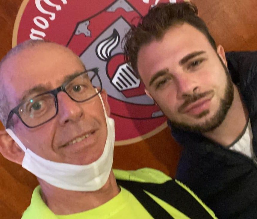 Monserrato, la gioia ritrovata di Toto Pauciulo: “In 24 ore ho riaperto il mio locale” (VIDEO)