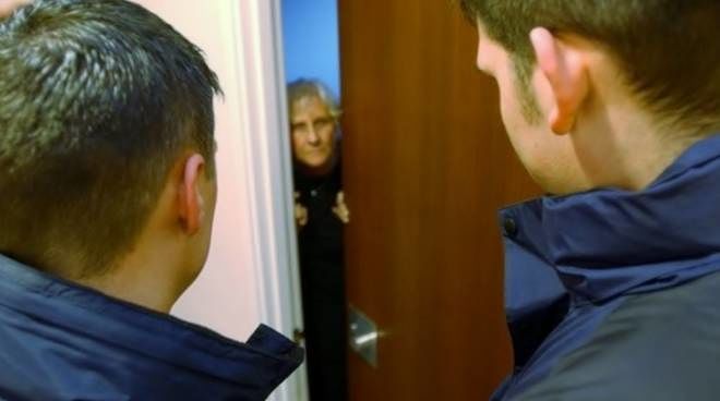 Sos sciacalli a Monserrato: “Fingono di essere soccorritori e chiedono informazioni nelle case”