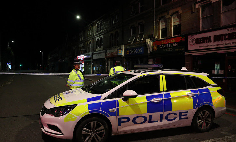 Reading, armato di coltello uccide 3 persone e ne ferisce altrettante: arrestato un libico