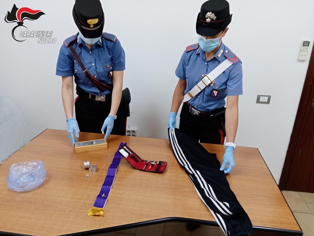 Rapina a Don Pirarba, svolta nelle indagini: denunciati zia e nipote a Tortolì