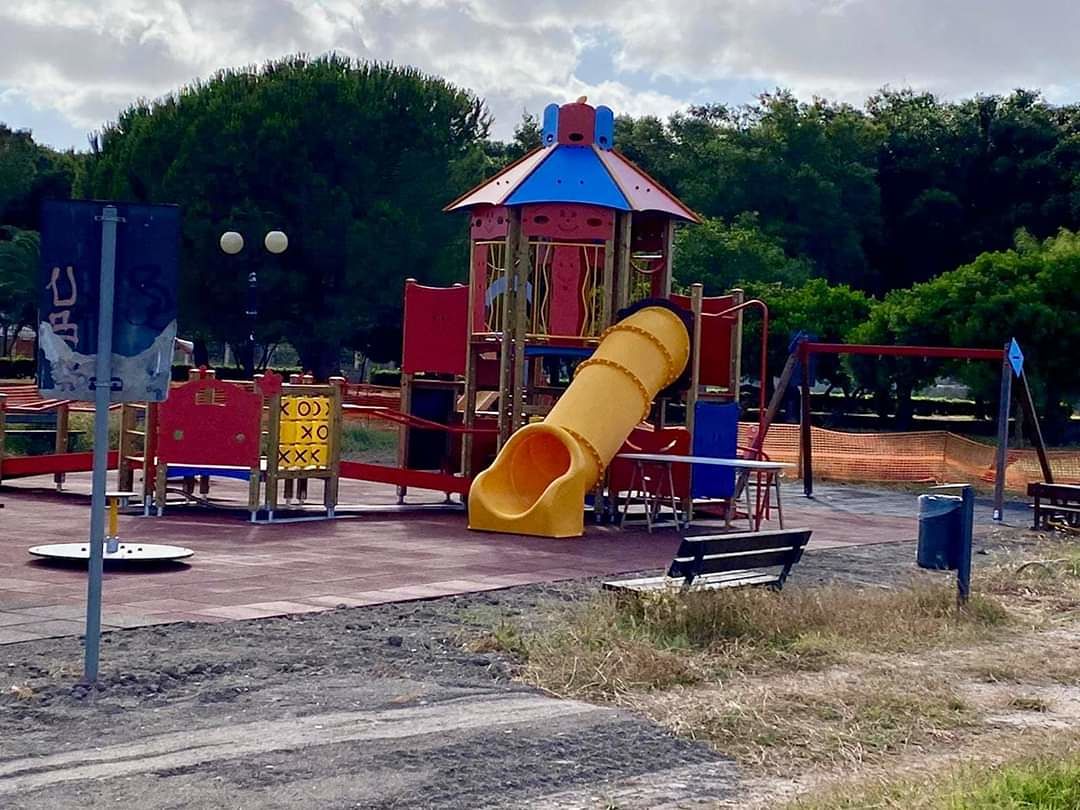Sant’Antioco, nuovi giochi e più sicurezza per i bambini